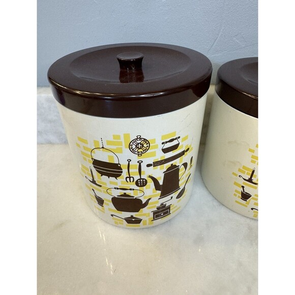 Vintage Set of 3 Nesting MCM Rare White Colonial Canisters - Picture 7 of 16